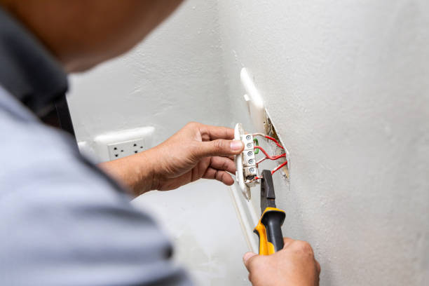 Best Affordable Electrician  in Mineral Ridge, OH