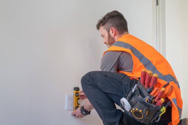 Best Affordable Emergency Electrician  in Mineral Ridge, OH